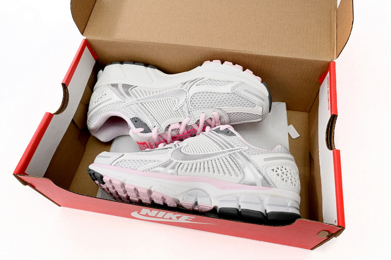 Nike Air Zoom Vomero 5 Pink