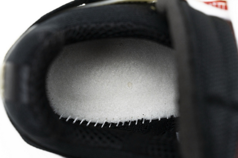 OFF-WHITE x Nike Air Presto