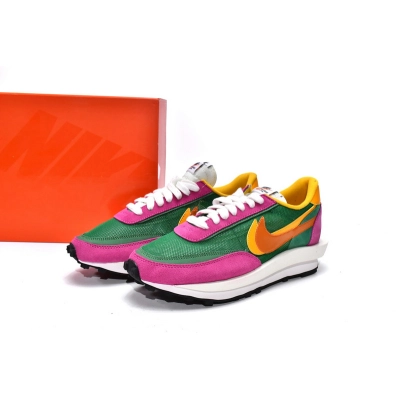 Sacai x Nike LDV Waffle Pine Green 02