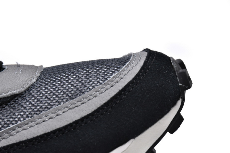 Sacai x Nike LDV Waffle Black