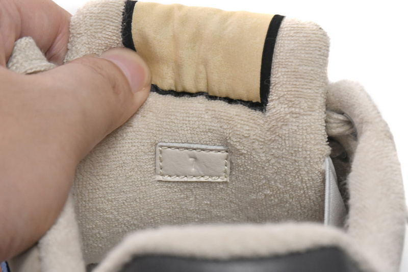 Gucci Screener546551 99W20 4368 