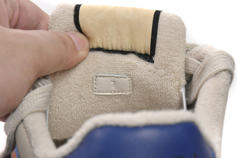 Gucci Screener546551 9SFR0 7091 