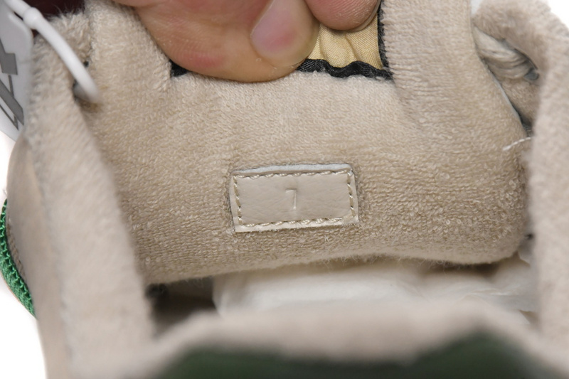 Gucci Screener 546551 9Y920 9666 