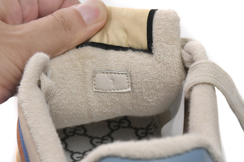 Gucci Screener 677423 9SFR0 4983 