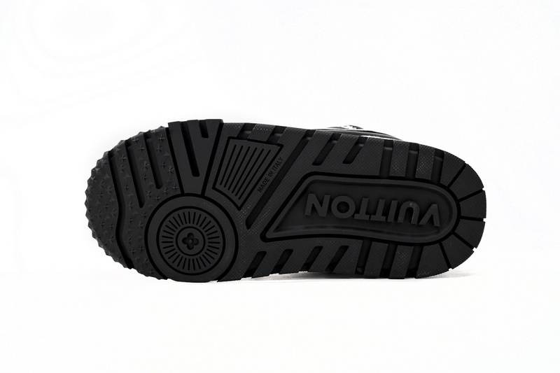 Louis Vuitton Black And White