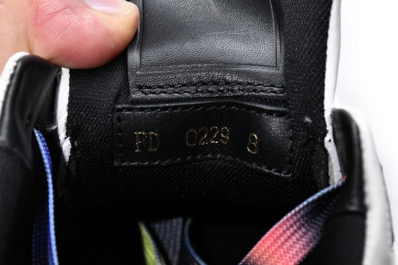 Louis Vuitton Black and White 1A9ADA