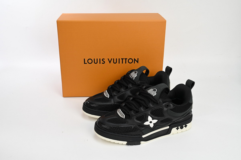 Louis Vuitton Leather lace up Fashionable Board Shoes Black