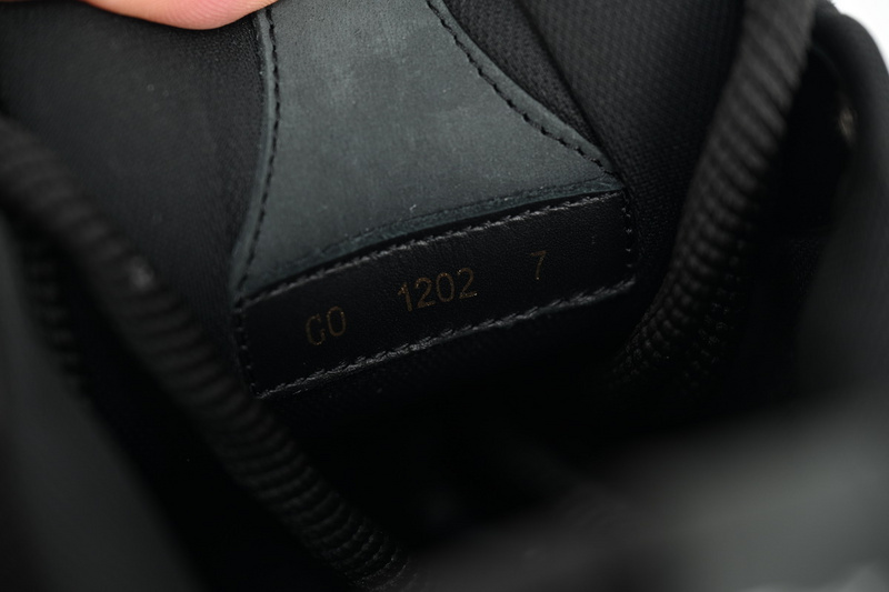 Louis Vuitton Leather lace up Fashionable Board Shoes Black