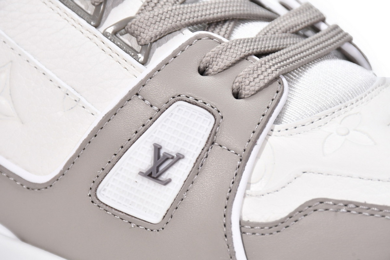 Louis Vuitton Trainer Grey White