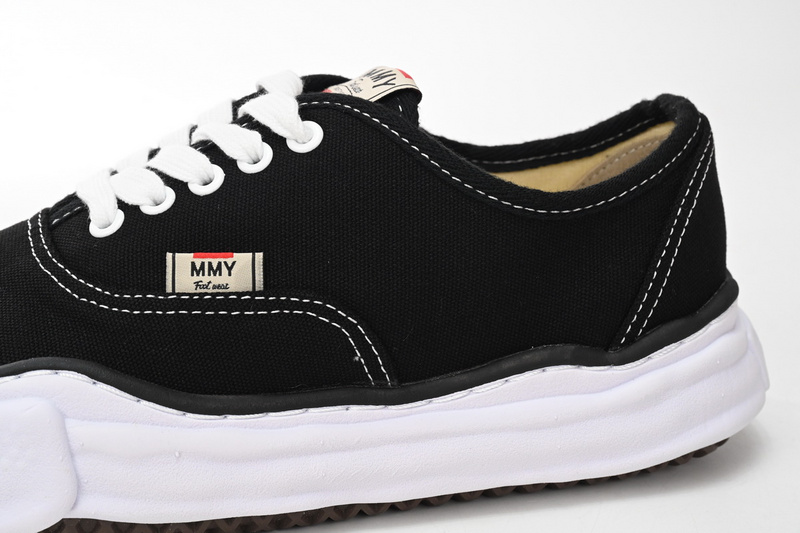 MIHARA YASUHIRO Black And White