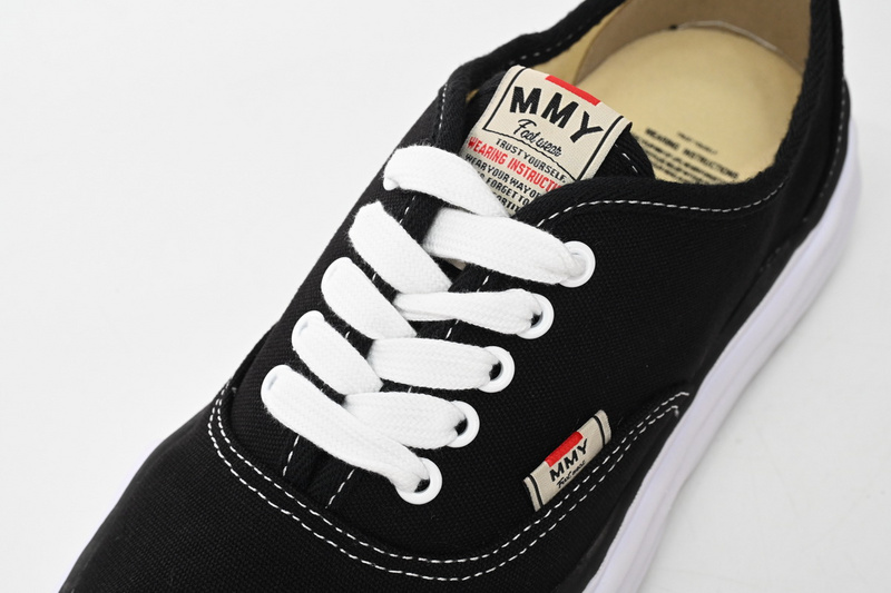 MIHARA YASUHIRO Black And White