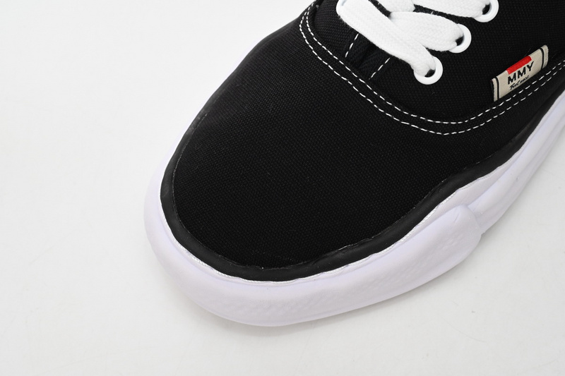 MIHARA YASUHIRO Black And White