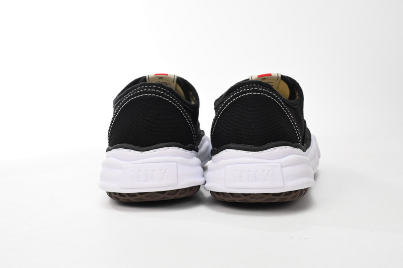 MIHARA YASUHIRO Black And White