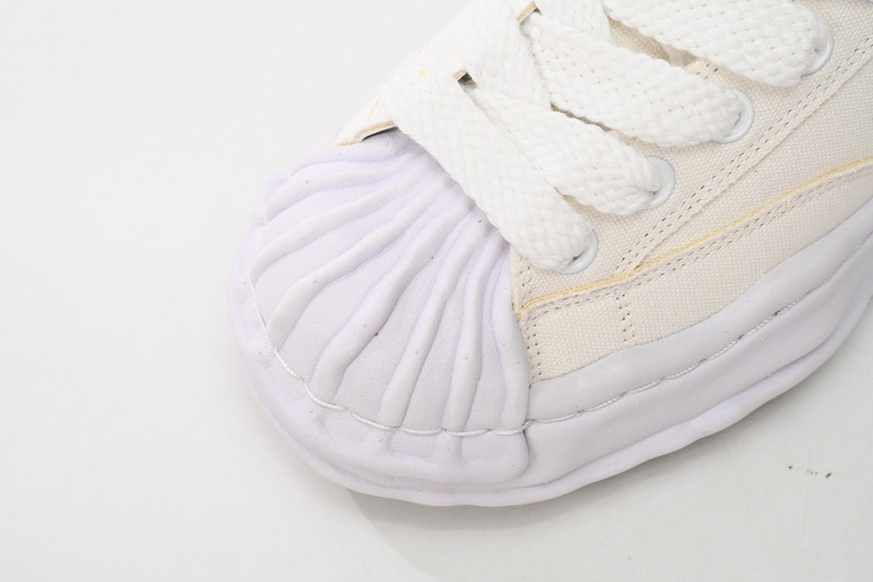 MIHARA YASUHIRO White And All White And Black Tail