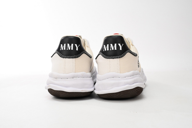 MIHARA YASUHIRO White And All White And Black Tail