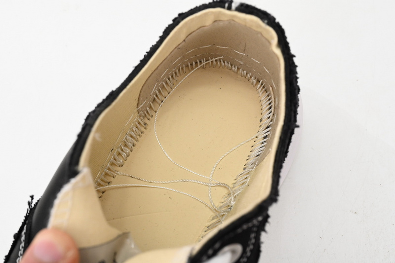 MIHARA YASUHIRO White And White And Black Cloth