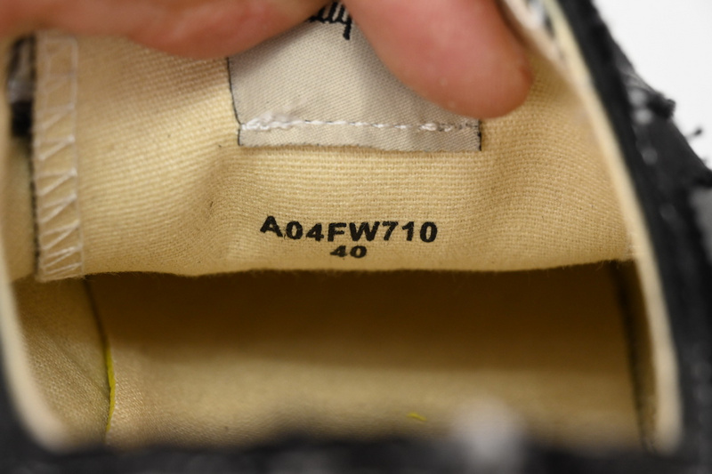 MIHARA YASUHIRO White And White And Black Cloth