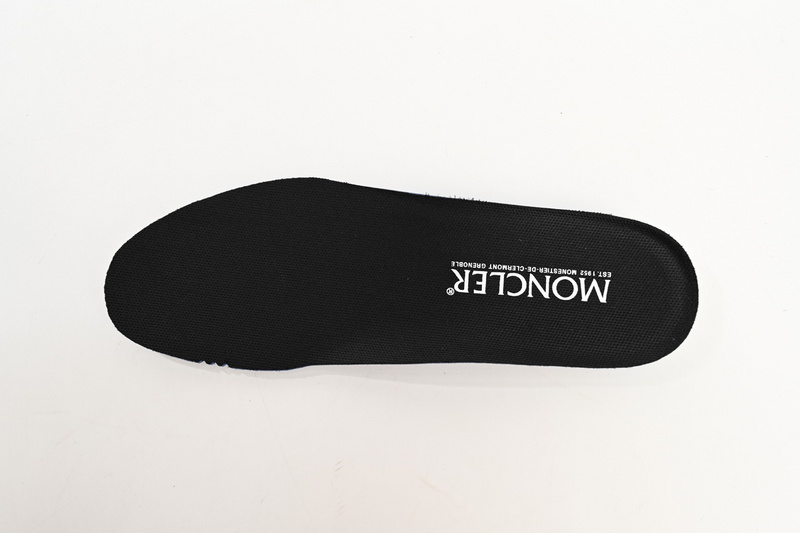 Moncler Trailgrip Black Red