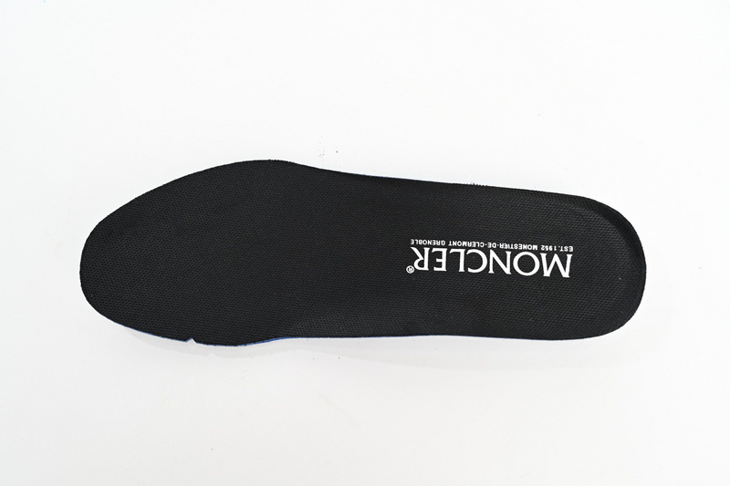 Moncler Trailgrip Grey white