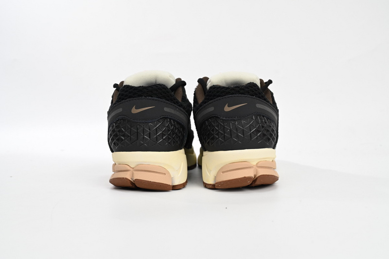 Nike Air Zoom Vomero 5 Pure Black