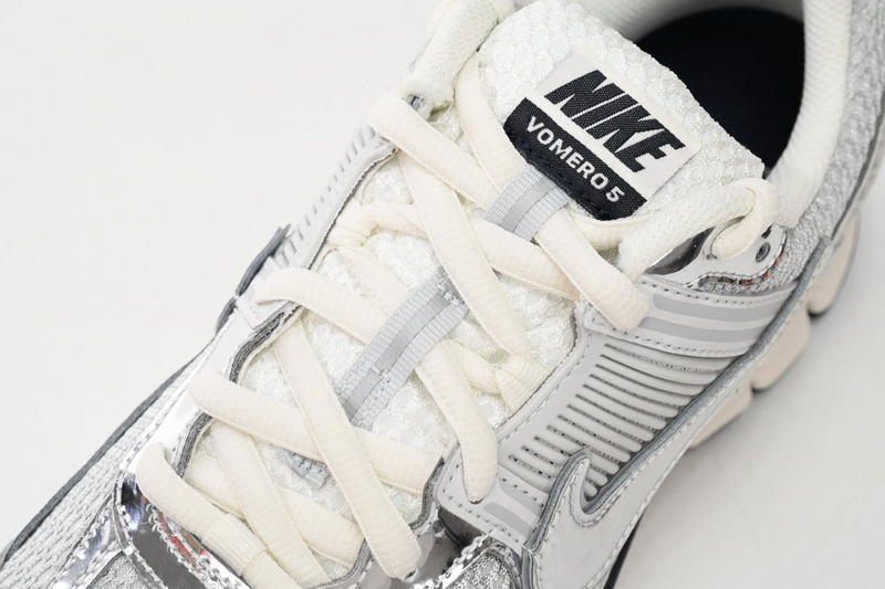 Nike Air Zoom Vomero 5 Silver
