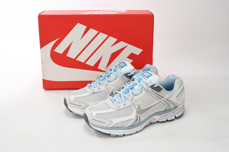 NikeAir Zoom Vomero 5 White Blue