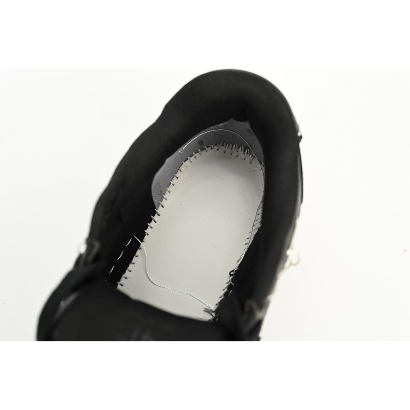 OFF-WHITE Out Of Black White Line