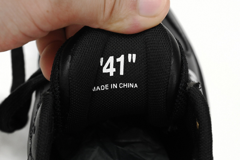 OFF-WHITE Out Of Offic Black