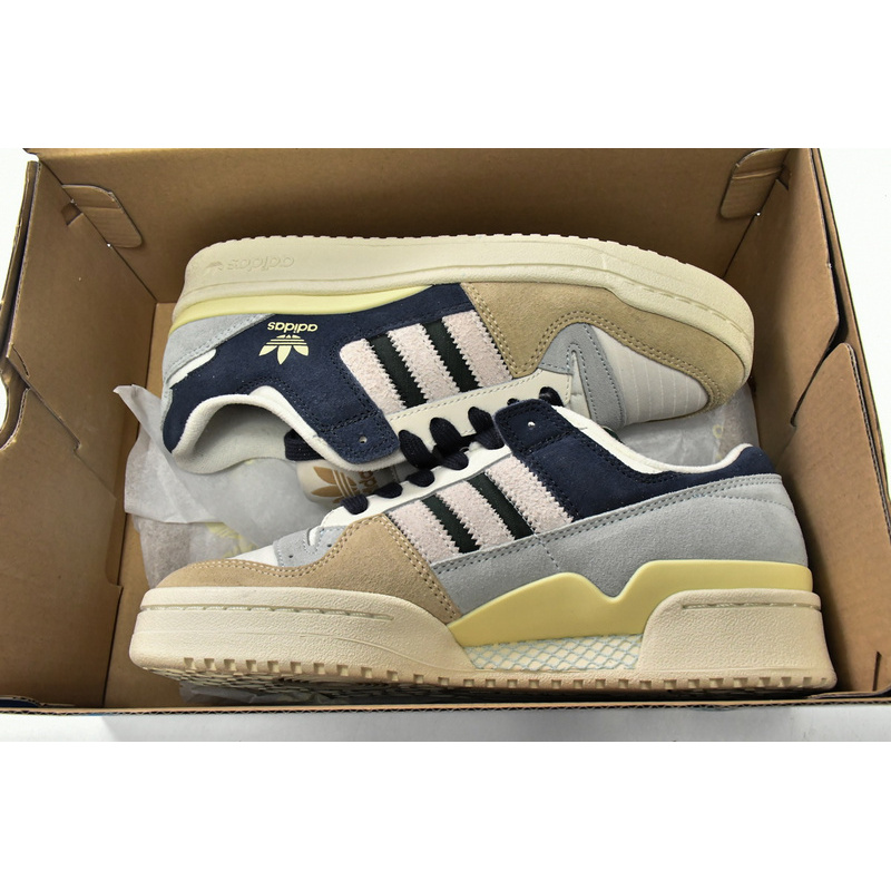 Quiccs x adidas Forum Low Grey Brown