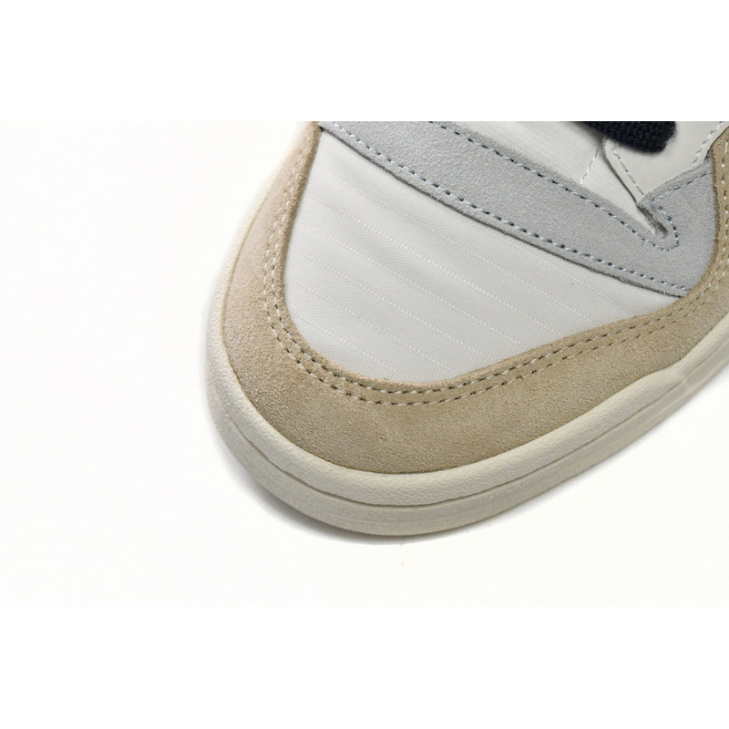 Quiccs x adidas Forum Low Grey Brown