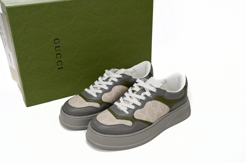 GUCCI Chunky B White Blue Green
