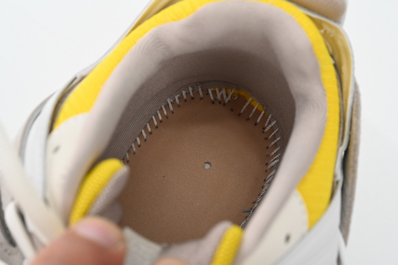 Balenciaga Tess S.Black Black And Yellow Tail