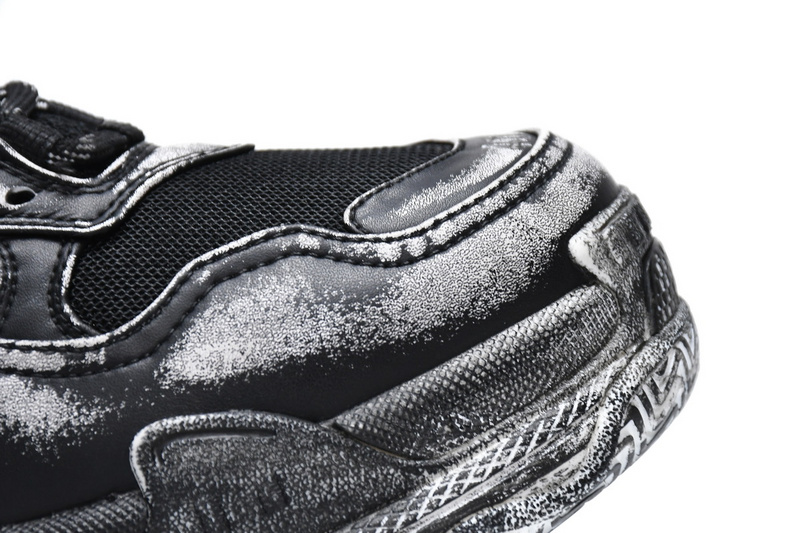 Balenciaga Triple S Black