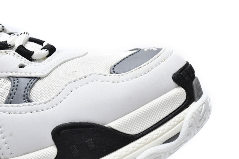 Balenciaga Triple S White Grey