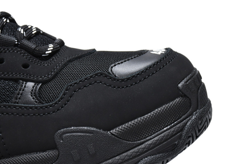 Balenciaga Triple S Black
