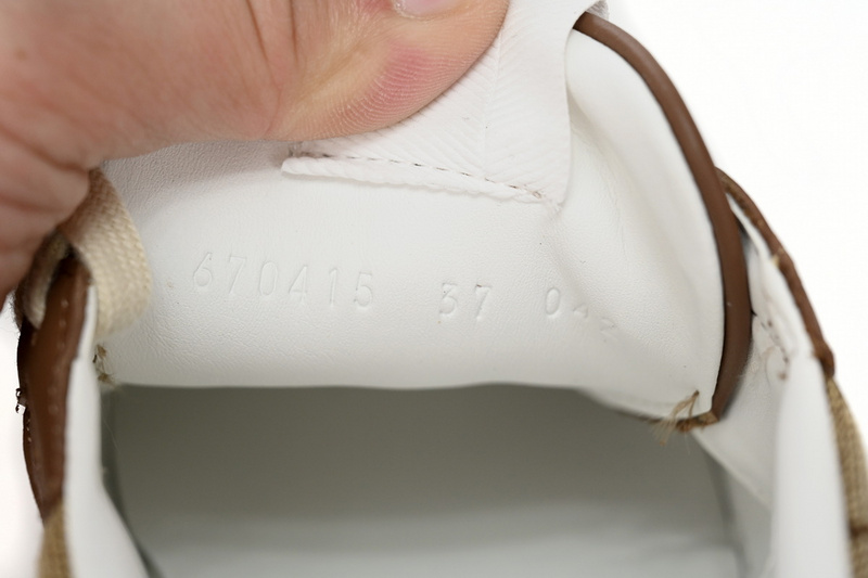 GUCCI Chunky B Brown