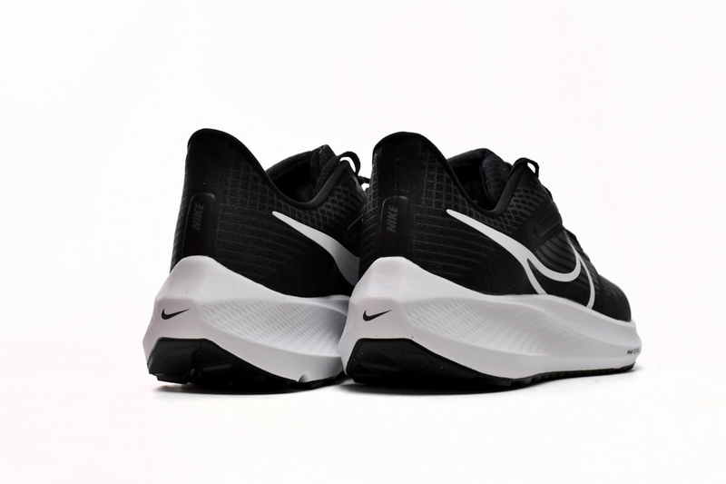 Nike Air Zoom Pegasus 39 Black Dark Smoke Grey