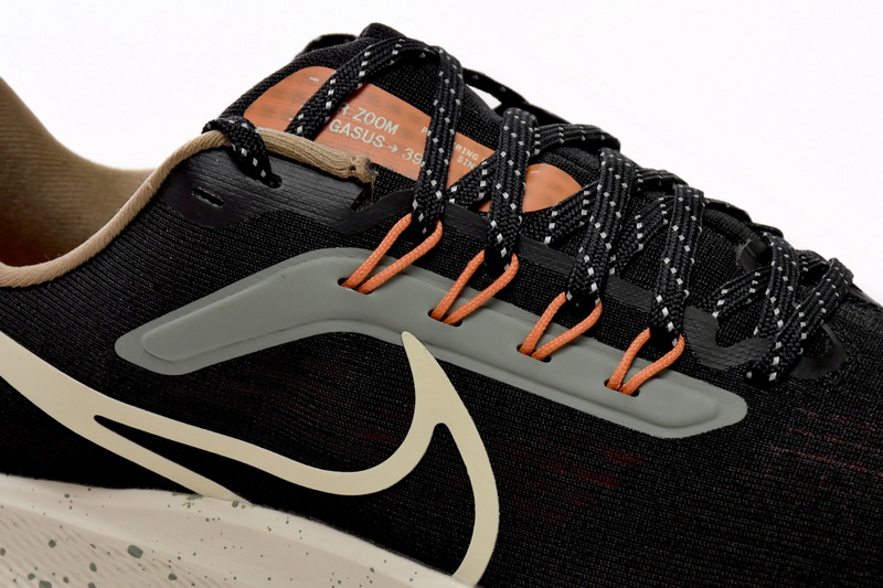 Nike Air Zoom Pegasus 39 Black White Orange