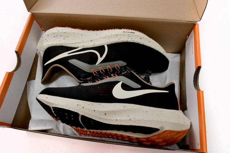 Nike Air Zoom Pegasus 39 Black White Orange