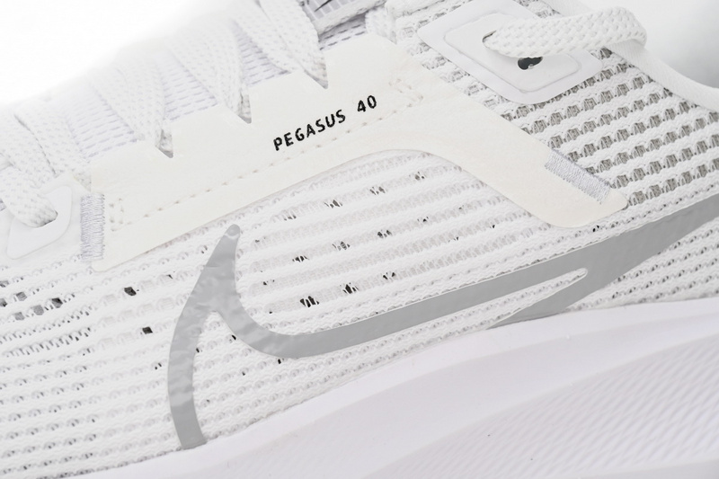 Nike Air Zoom Pegasus 40 Pale