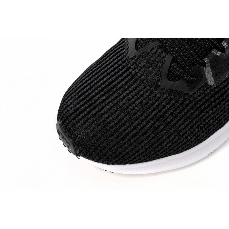 Nike Air Zoom Pegasus 40 Black And White