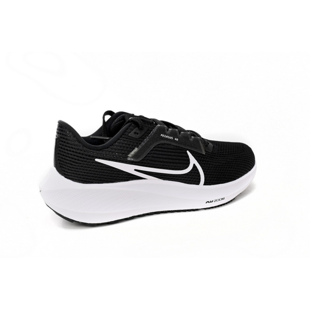 Nike Air Zoom Pegasus 40 Black And White