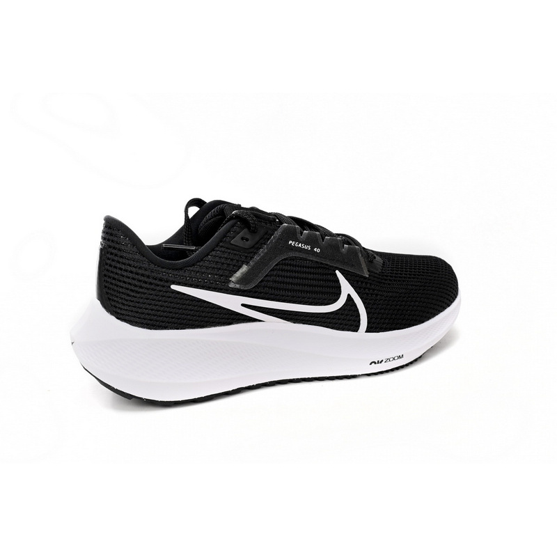 Nike Air Zoom Pegasus 40 Black And White
