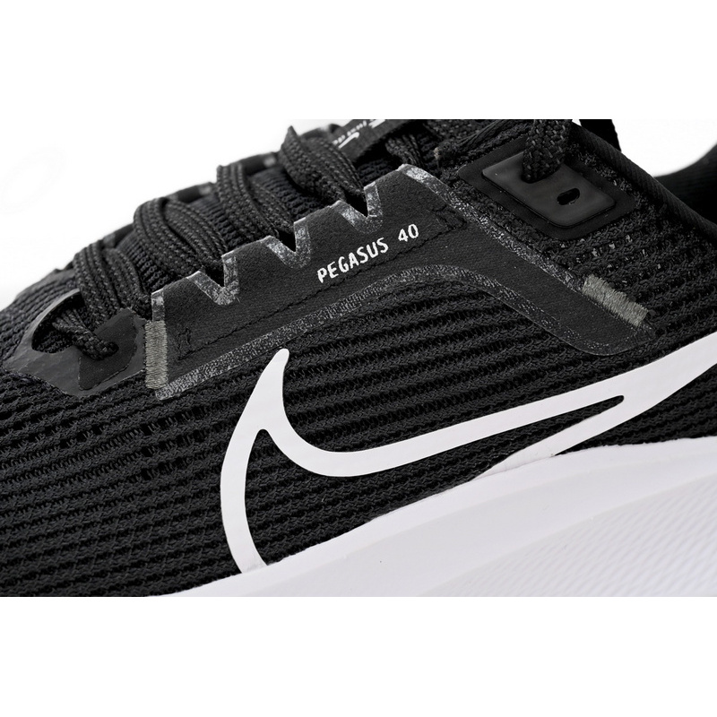 Nike Air Zoom Pegasus 40 Black And White