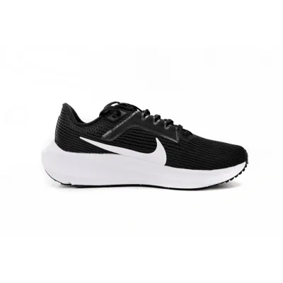 Nike Air Zoom Pegasus 40 Black And White