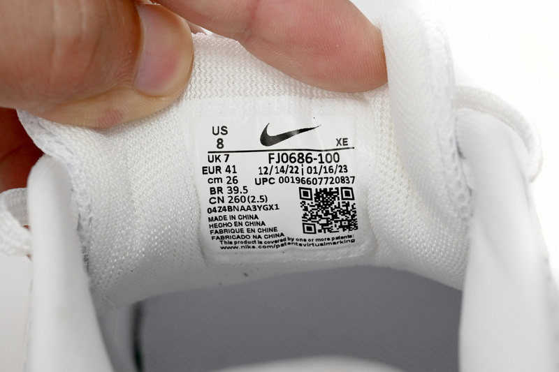 Nike Air Zoom Pegasus 40 Red, white, and black