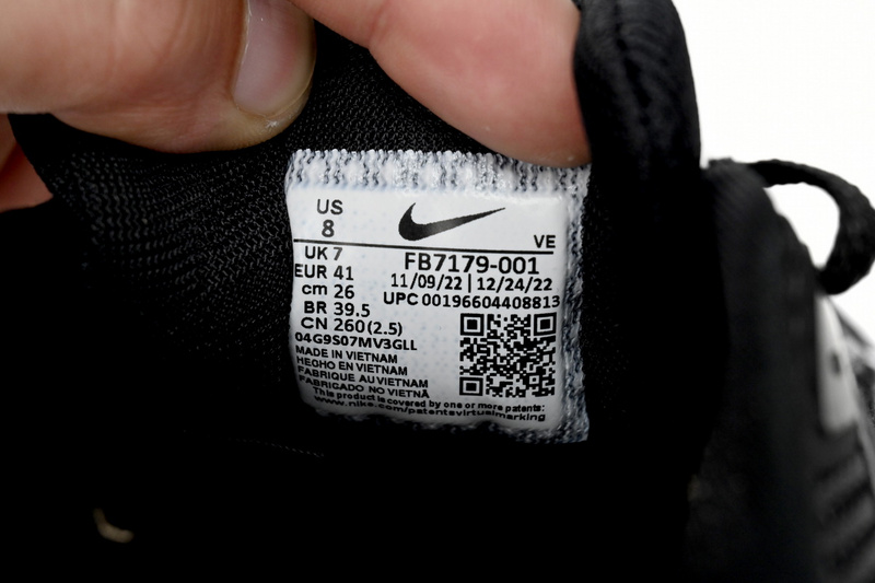 Nike Air Zoom Pegasus 40 Black and White Three Hooks