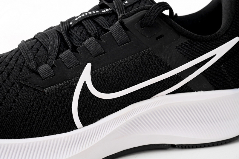 Nike AIR ZOOM PEGASUS 38 Black And White
