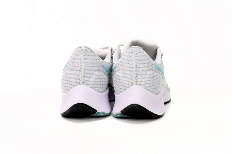 Nike AIR ZOOM PEGASUS 38 Grayish Green