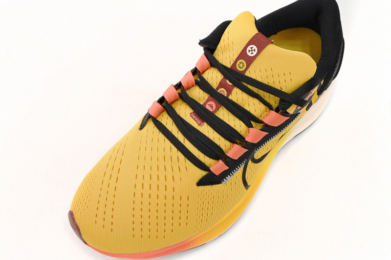 Nike AIR ZOOM PEGASUS 38 Yellow Black